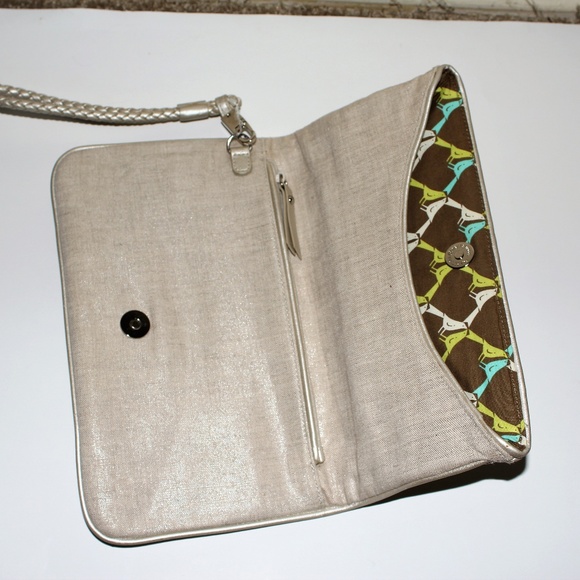 NWOT Vera Bradley Fold Over Wristlet/Clutch Gold - Picture 2 of 6